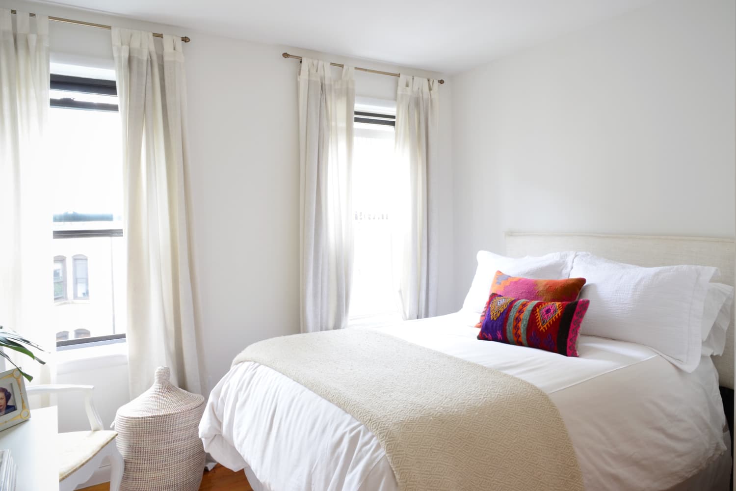 6 Things You Should Get Rid of in Your Bedroom Apartment Therapy